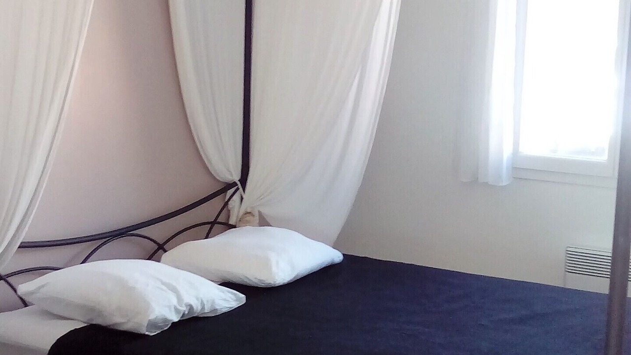 Photo of Bedroom in Cournonsec