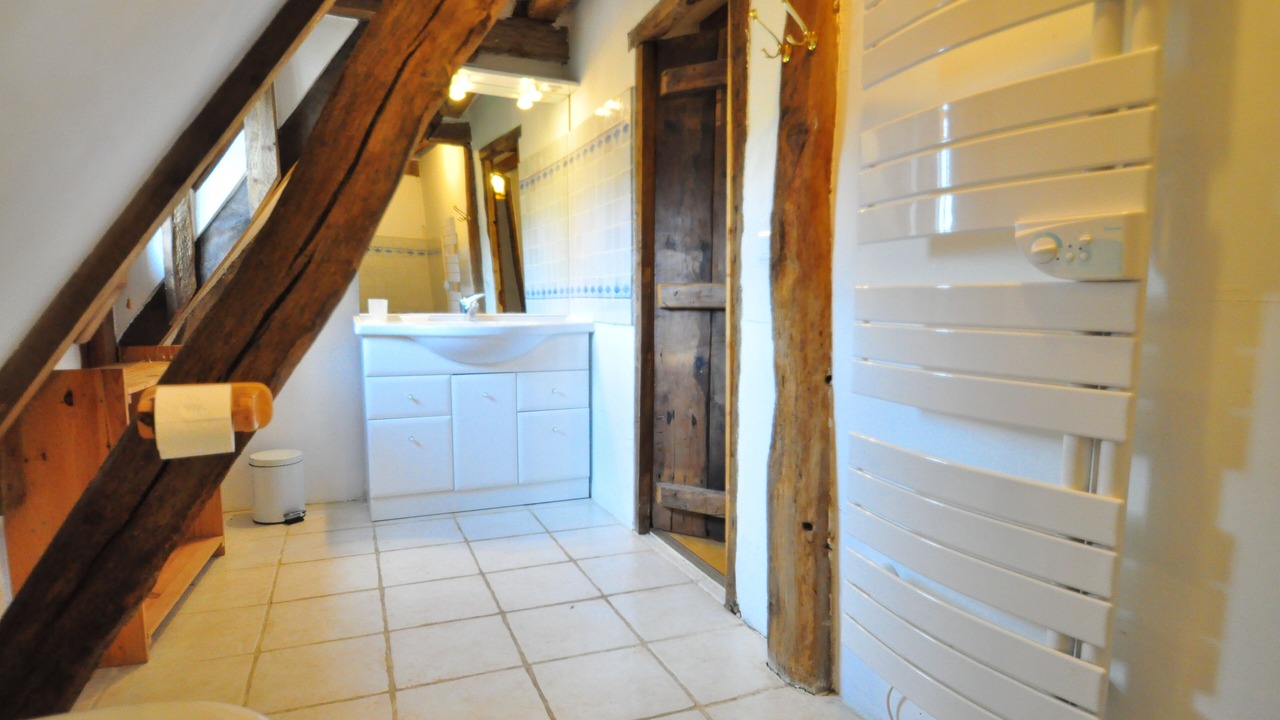 Photo of Bathroom in Offranville