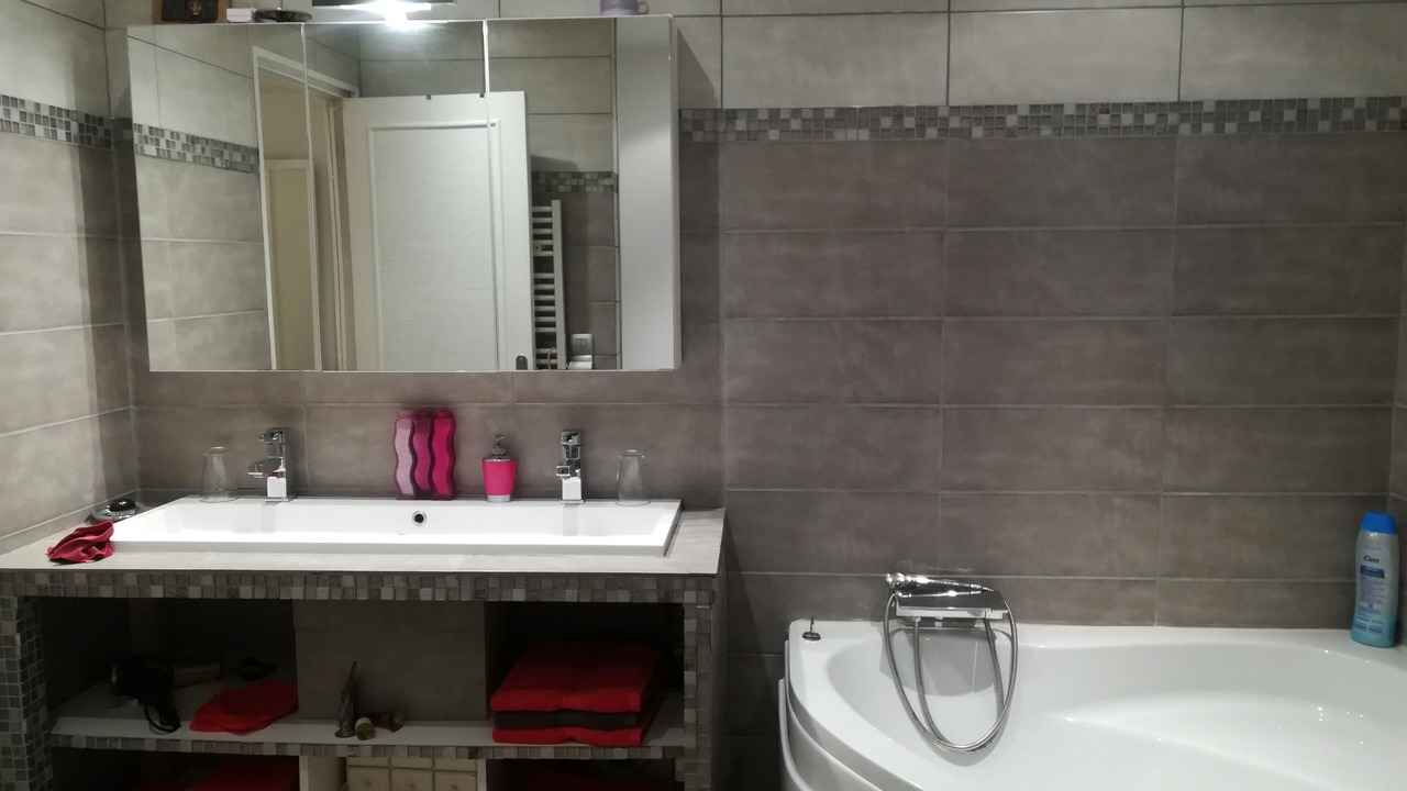Photo of Bathroom in Chelles