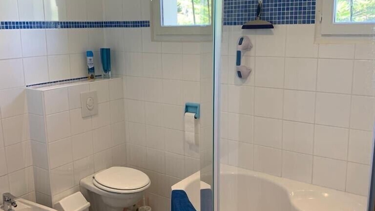 Photo of Bathroom in Grospierres