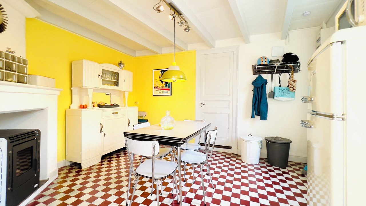 Photo of Kitchen in Saint-Fort-sur-Gironde