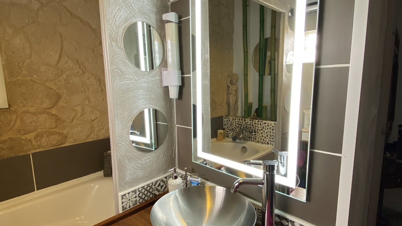 Photo of Bathroom in Violaines