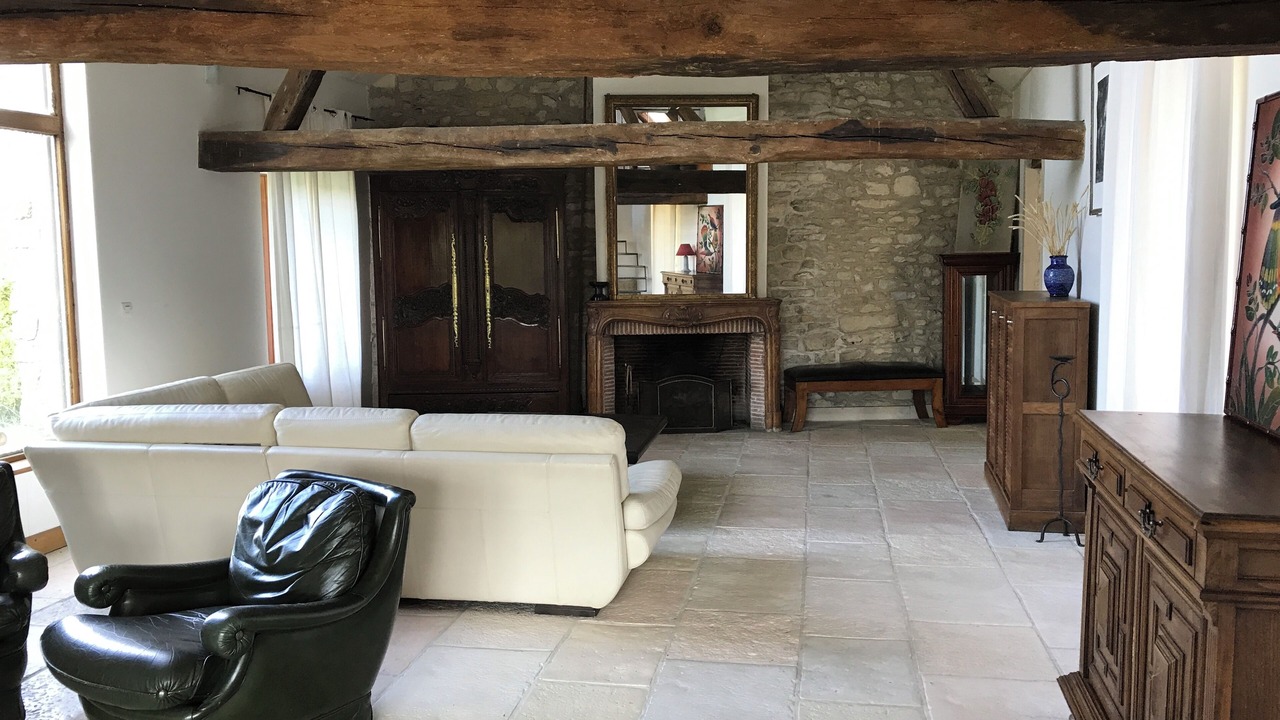 Photo of Livingroom in Magny-en-Vexin