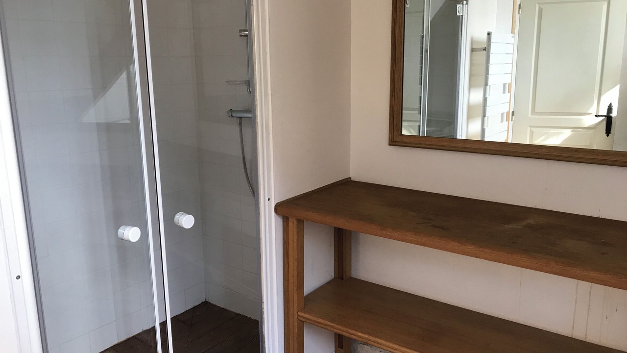 Photo of Bathroom in Magny-en-Vexin