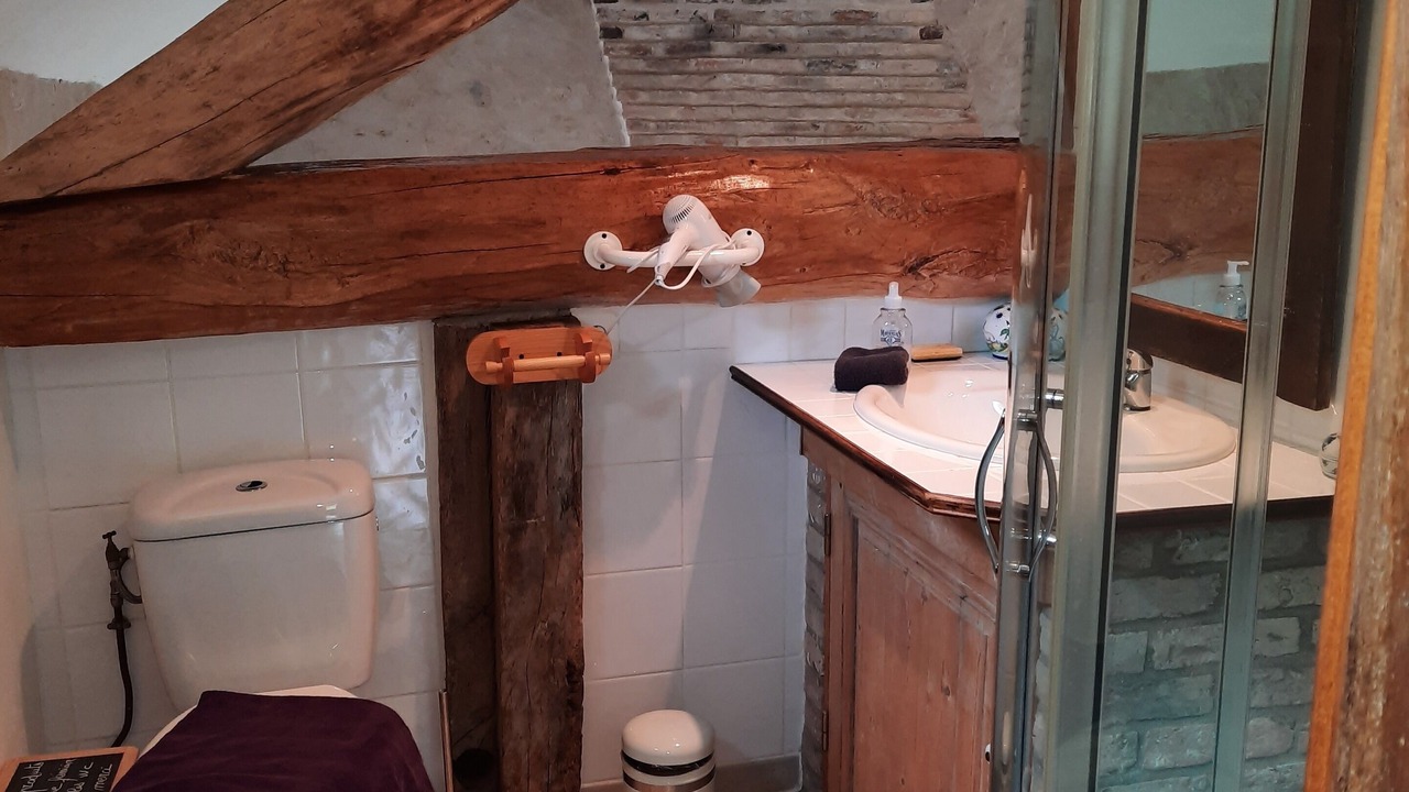Photo of Bathroom in Dormelles