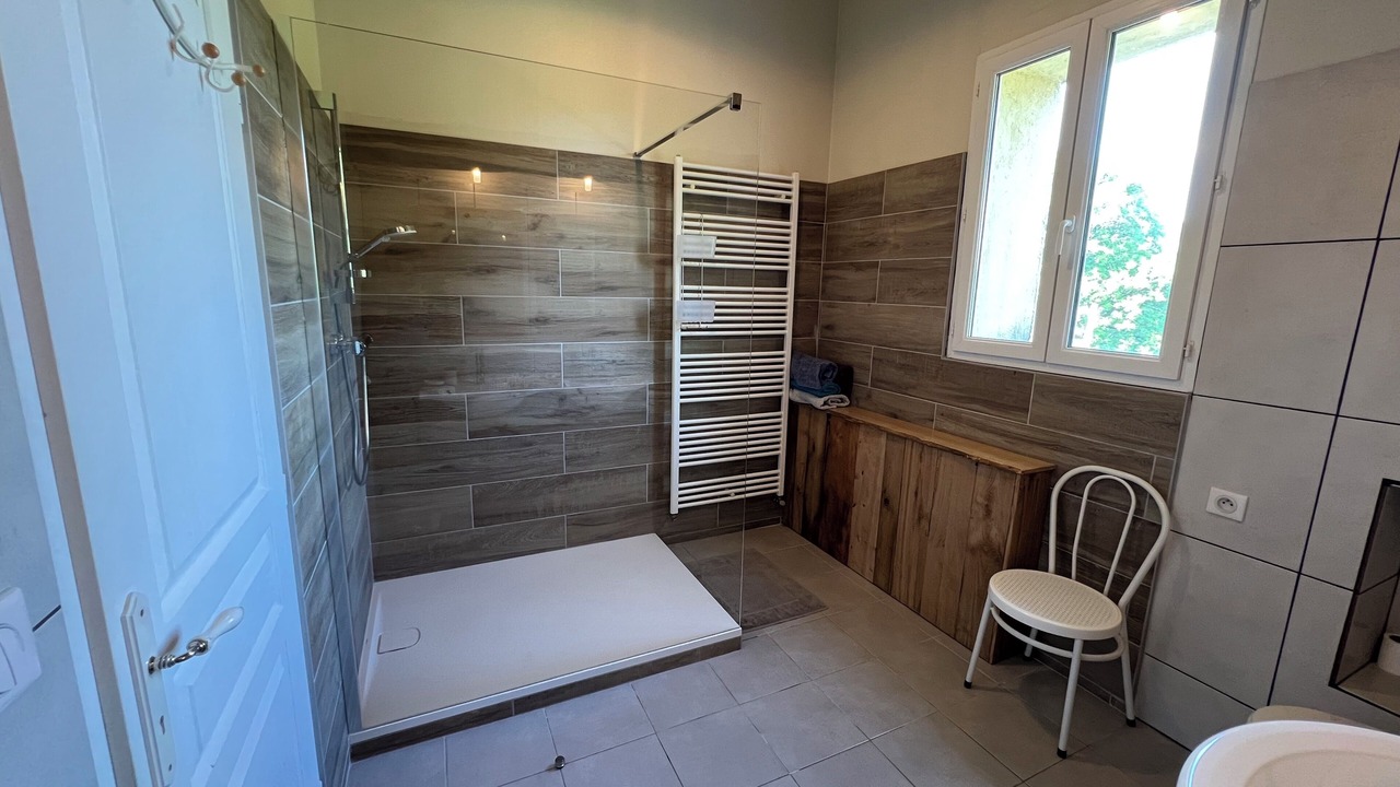 Photo of Bathroom in Noailhac