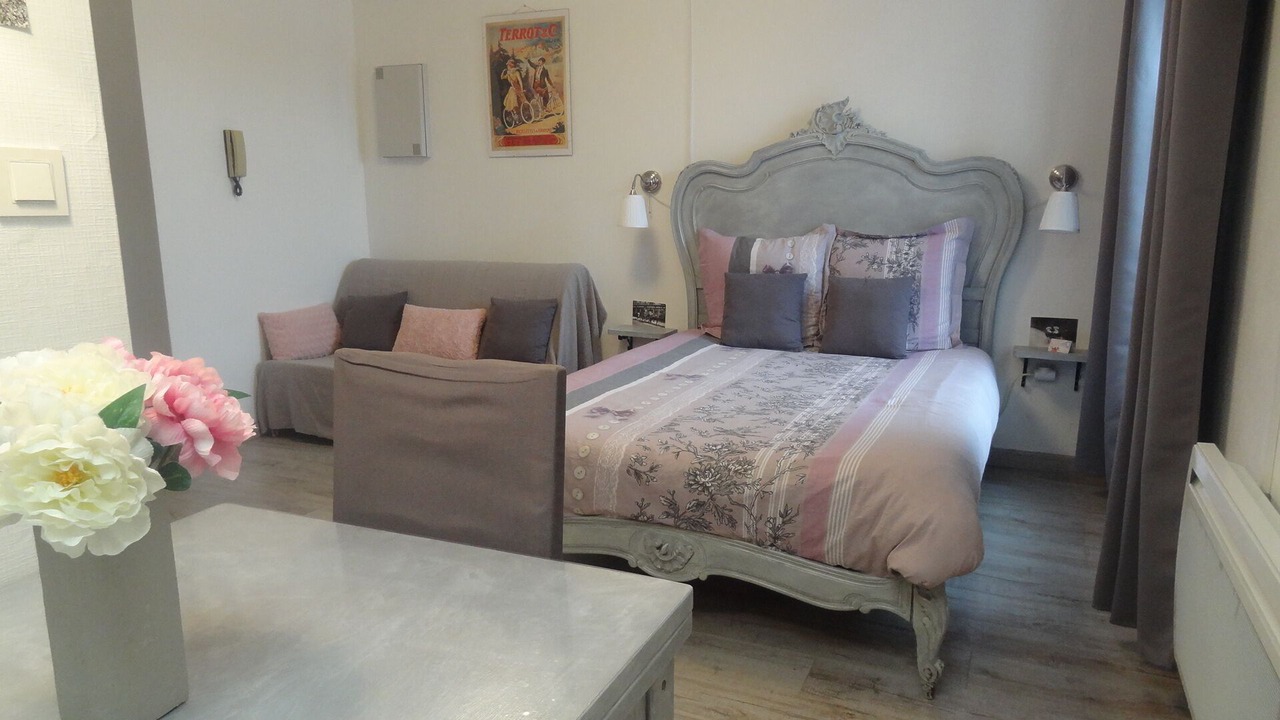 Photo of Bedroom in Old Town