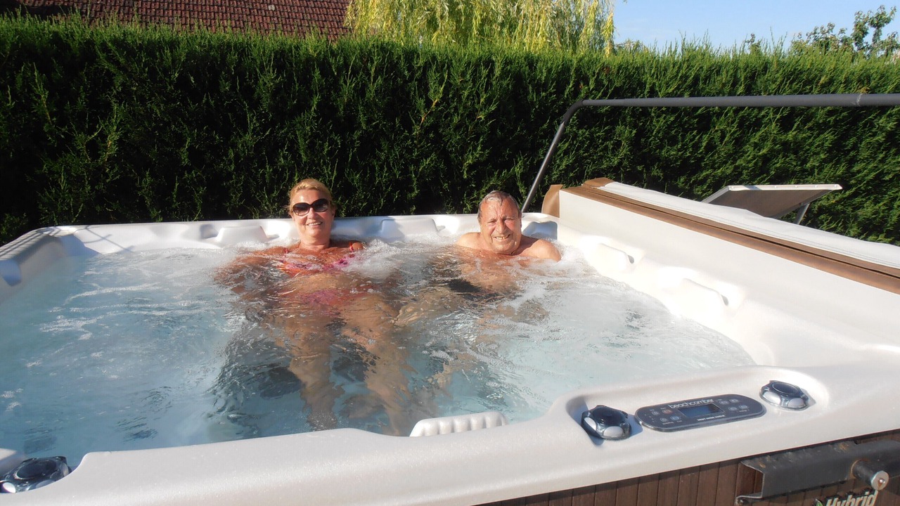 Photo of Outdoor in Roffey