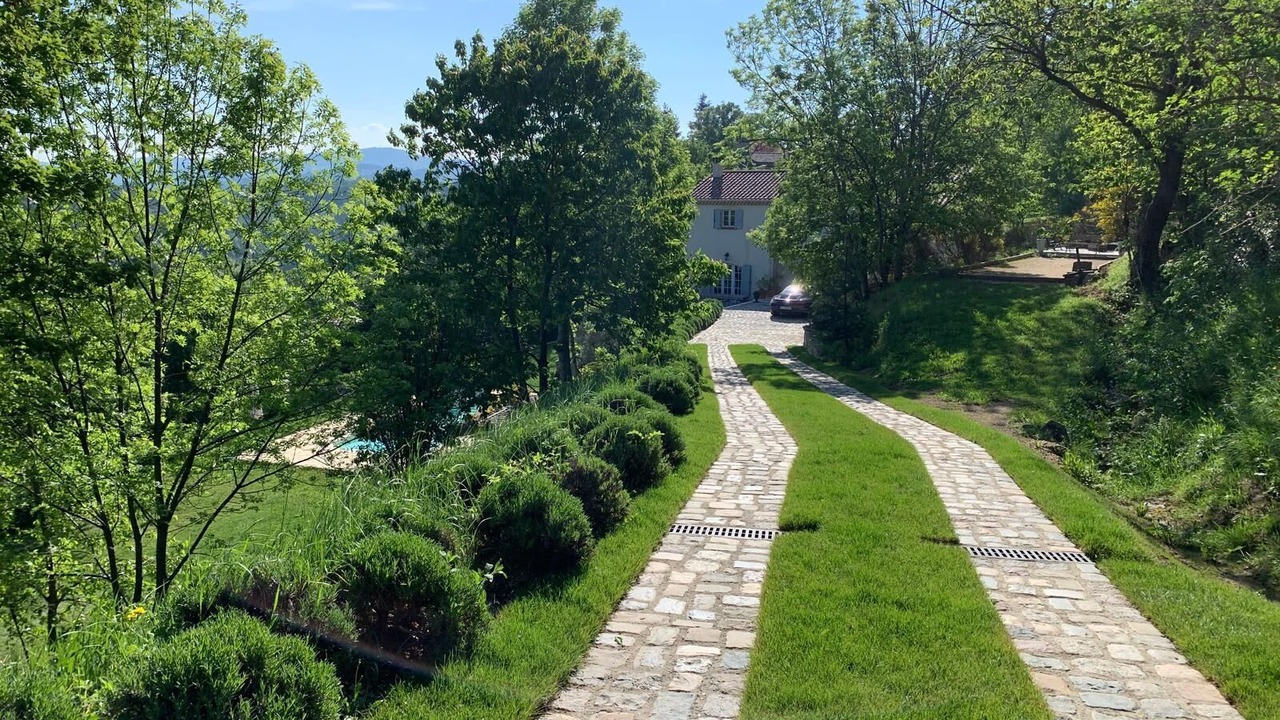 Photo of Outdoor in Silhac