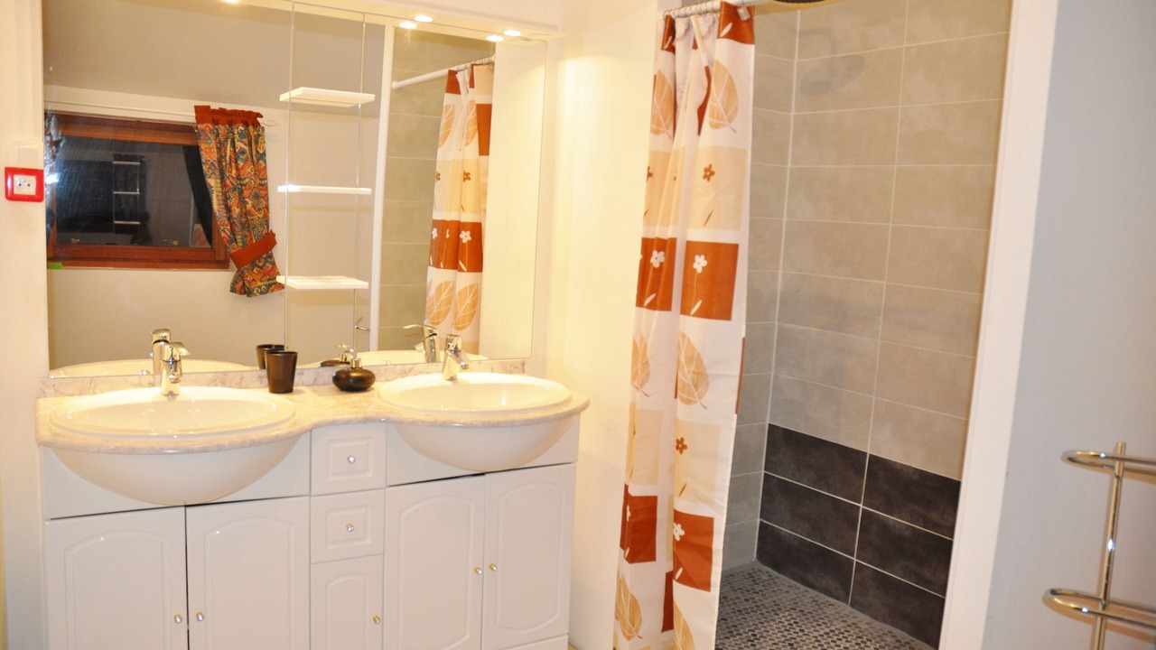 Photo of Bathroom in Saint-Priest-la-Feuille