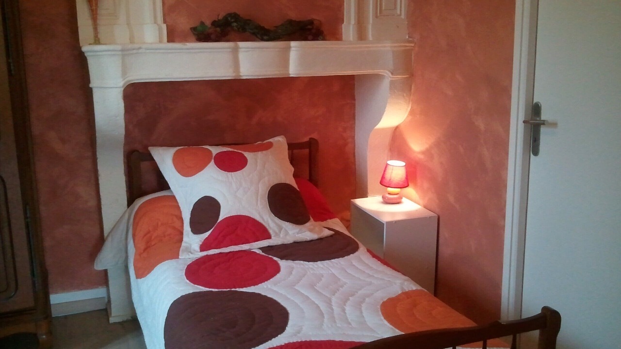 Photo of Bedroom in Chenoves