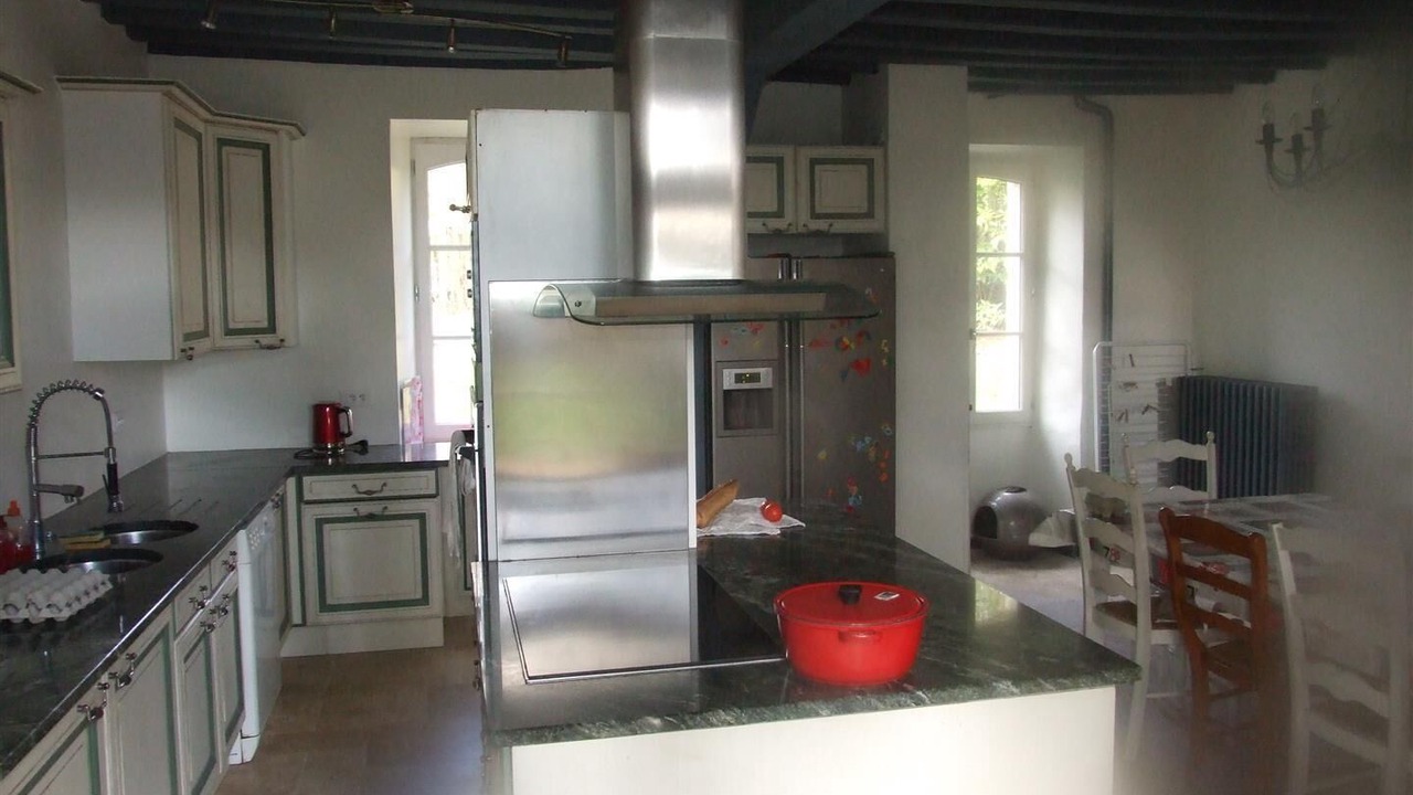 Photo of Kitchen in Sainte-Scolasse-sur-Sarthe