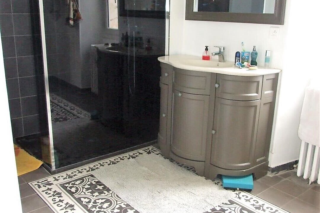 Photo of Bathroom in Sainte-Scolasse-sur-Sarthe