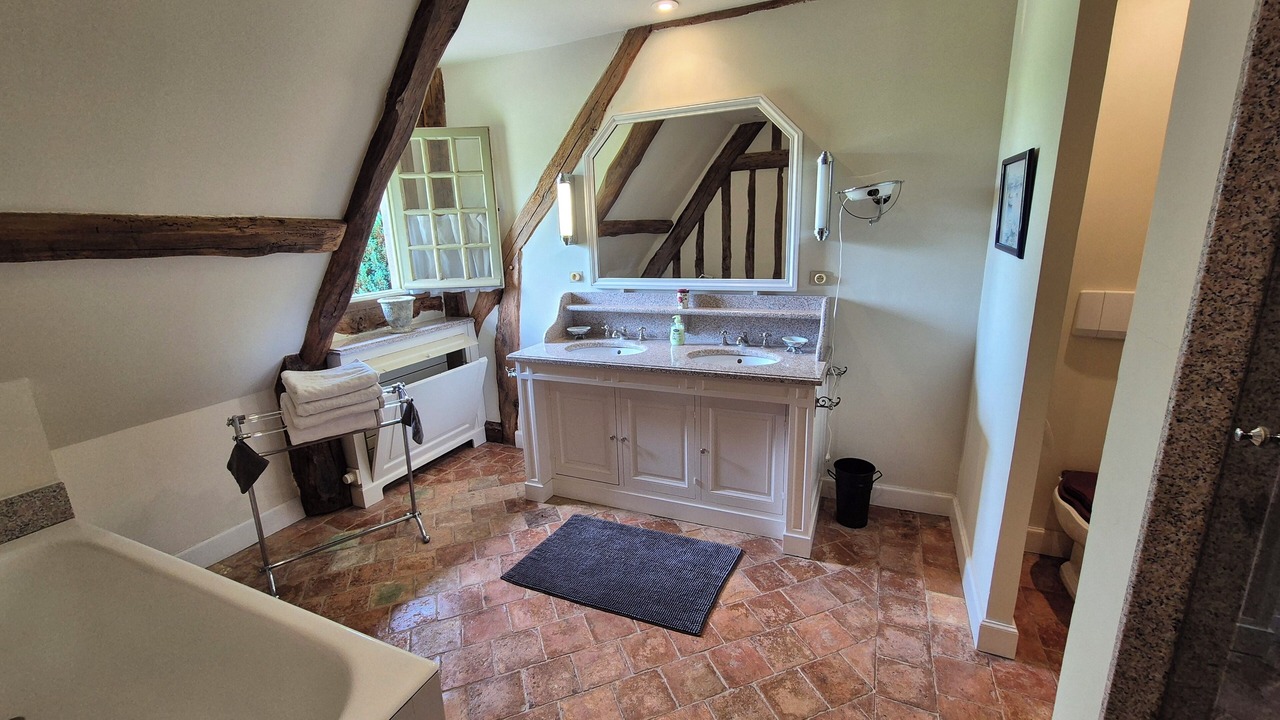 Photo of Bathroom in Saint-Hymer