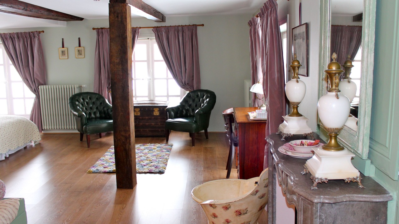 Photo of Bedroom in Angerville-la-Campagne