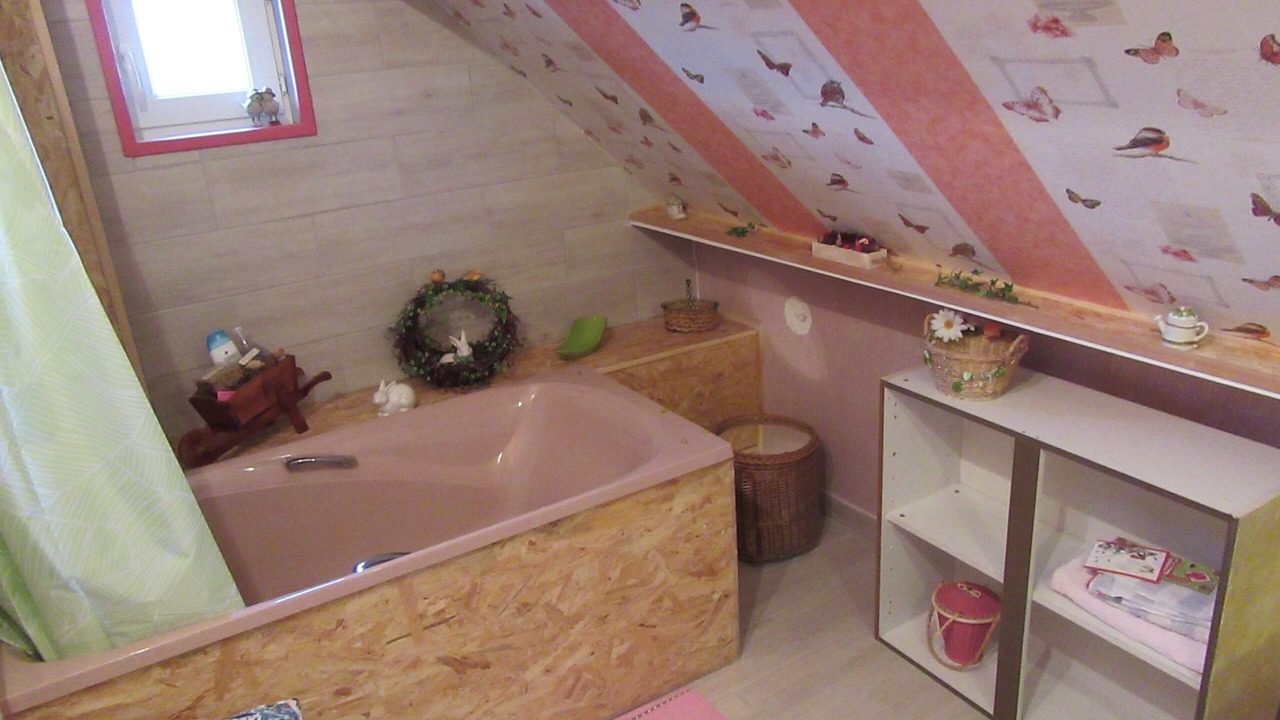 Photo of Bathroom in Douchy-les-Ayette