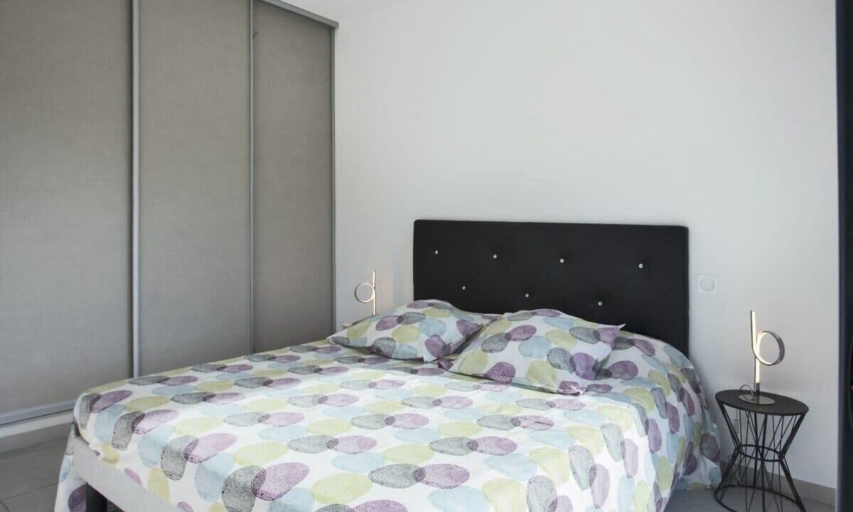 Photo of Bedroom in Bastia