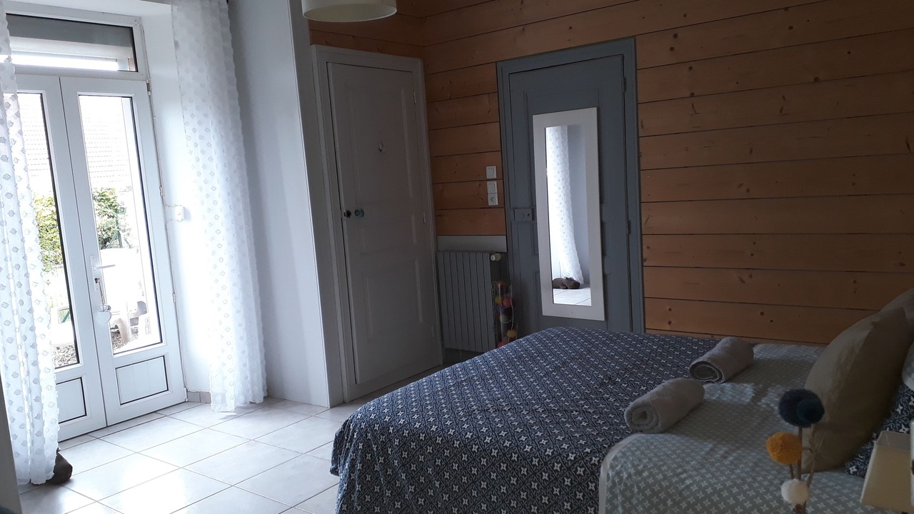 Photo of Bedroom in Lacroix-sur-Meuse