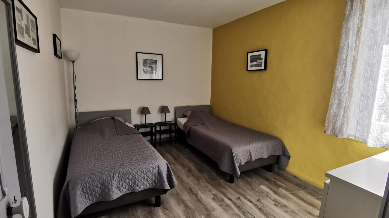 Photo of Bedroom in Attray