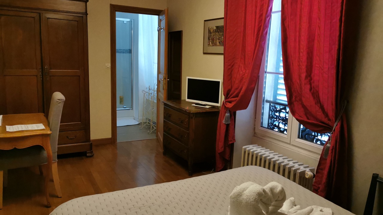 Photo of Bedroom in Plailly