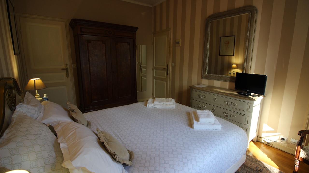 Photo of Bedroom in Plailly