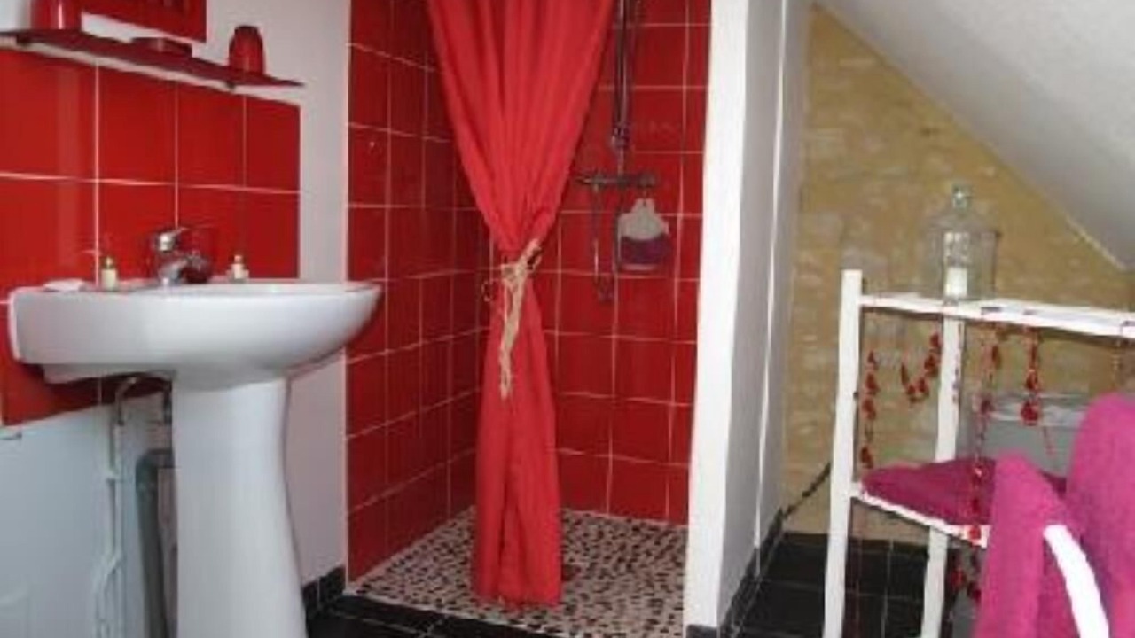 Photo of Bathroom in Juaye-Mondaye