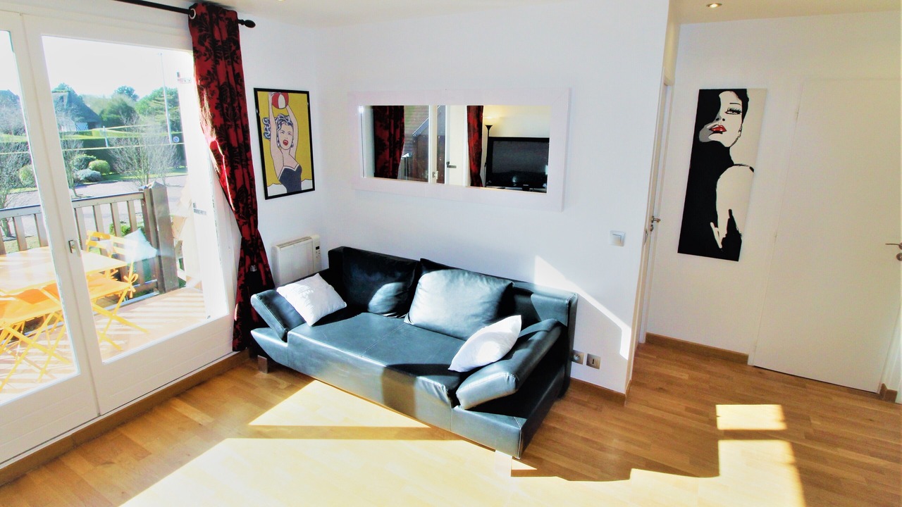 Photo of Livingroom in Deauville City Centre