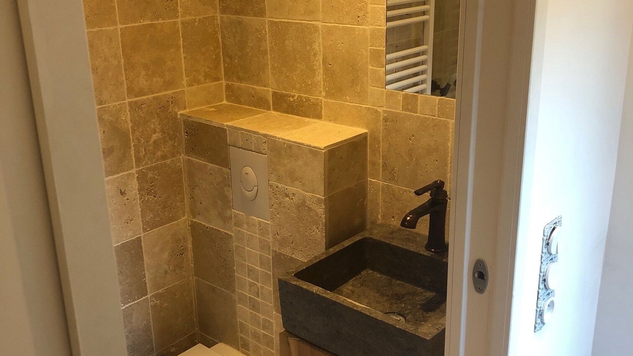 Photo of Bathroom in Beaumont-les-Nonains