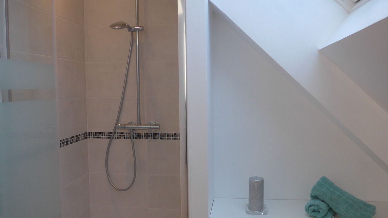 Photo of Bathroom in Rue