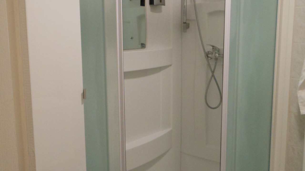 Photo of Bathroom in Malesherbes