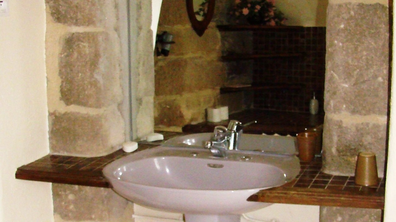 Photo of Bathroom in Pourcheres