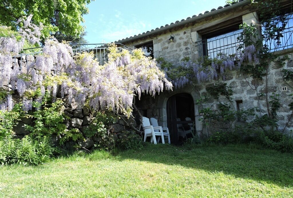Photo of Outdoor in Pourcheres