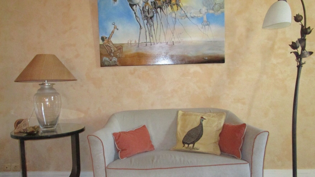 Photo of Livingroom in Notre-Dame