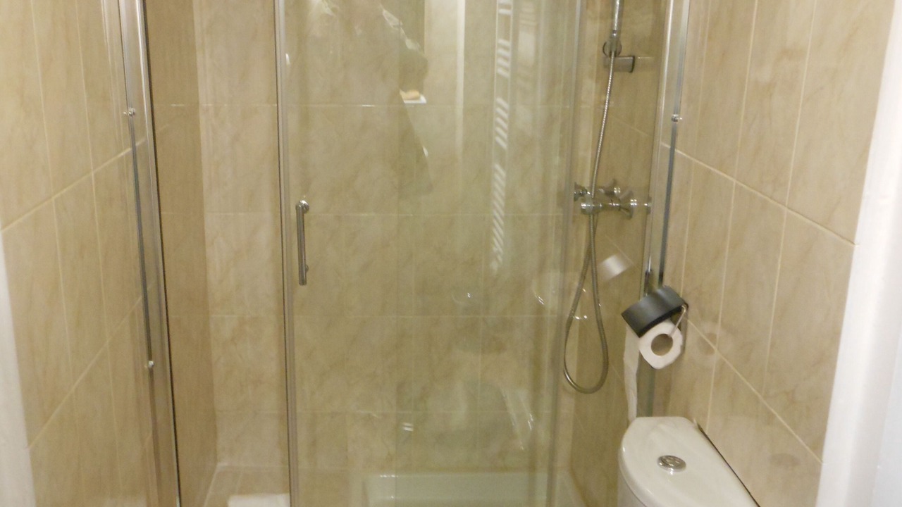 Photo of Bathroom in Malesherbes