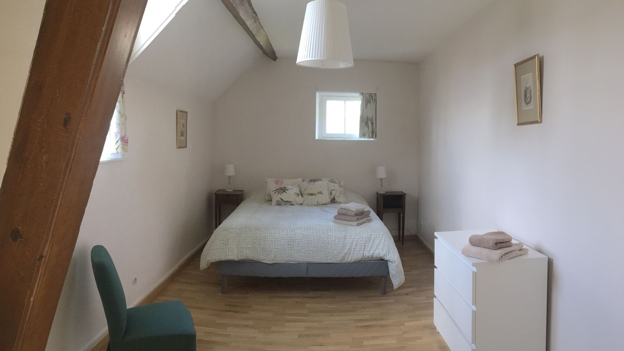 Photo of Bedroom in Arnouville-les-Mantes