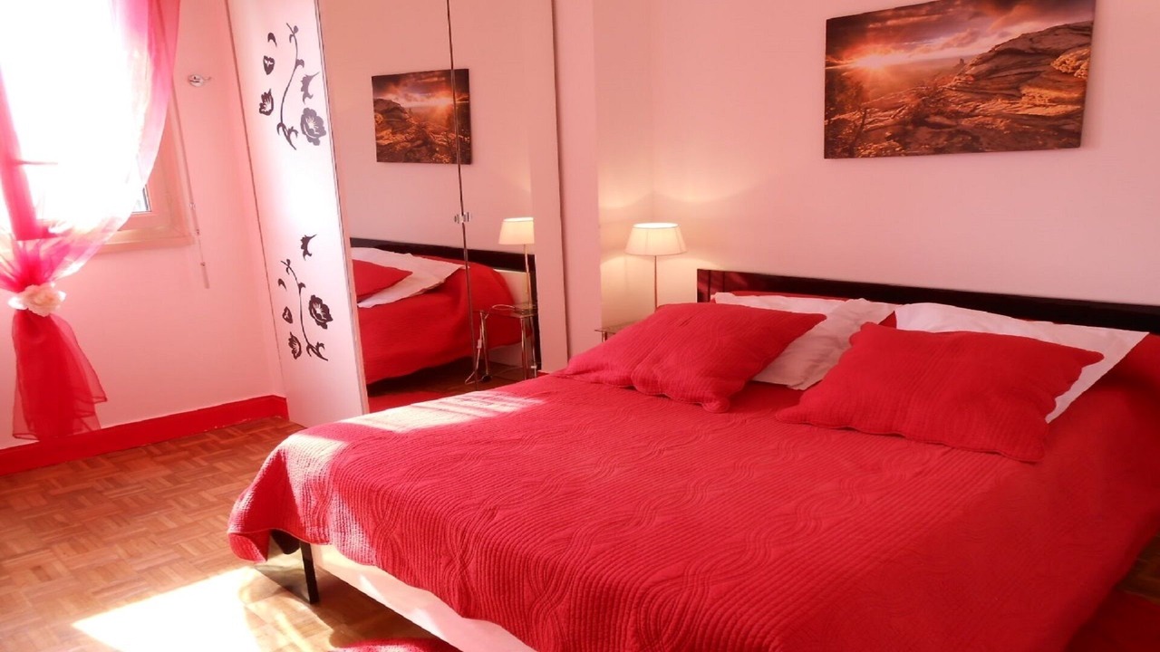 Photo of Bedroom in Rouen