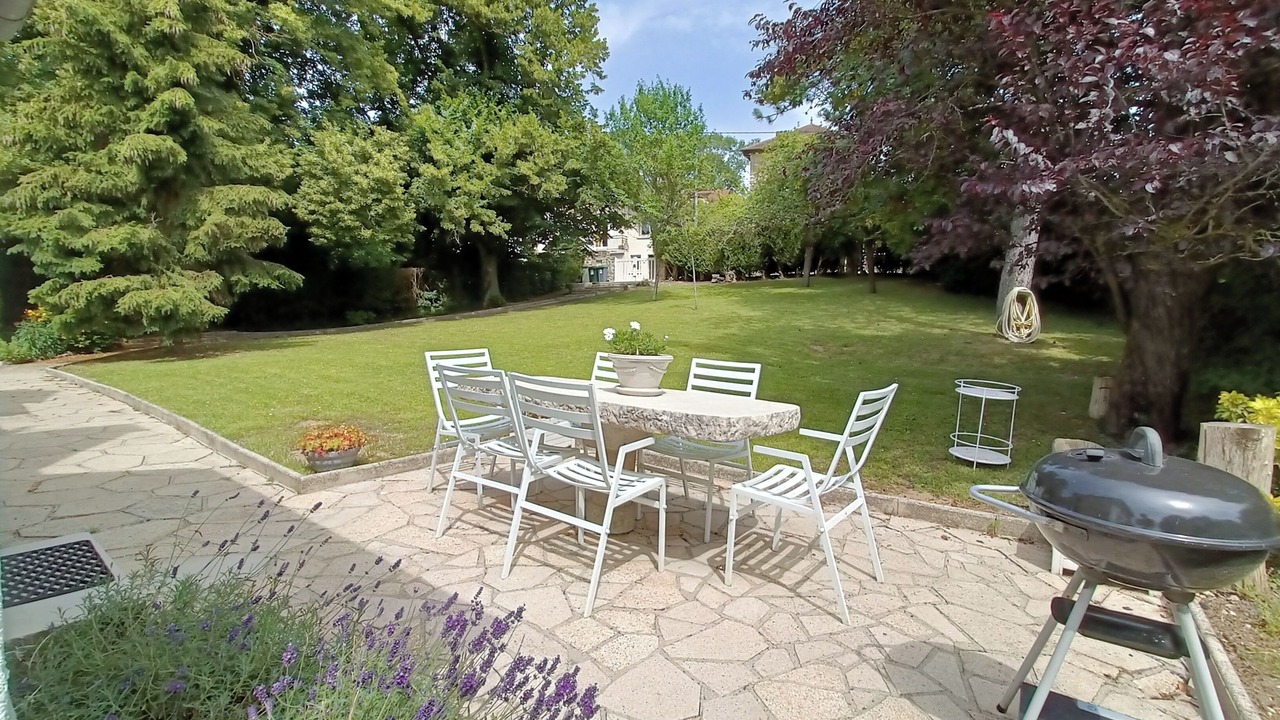 Photo of Outdoor in Evecquemont