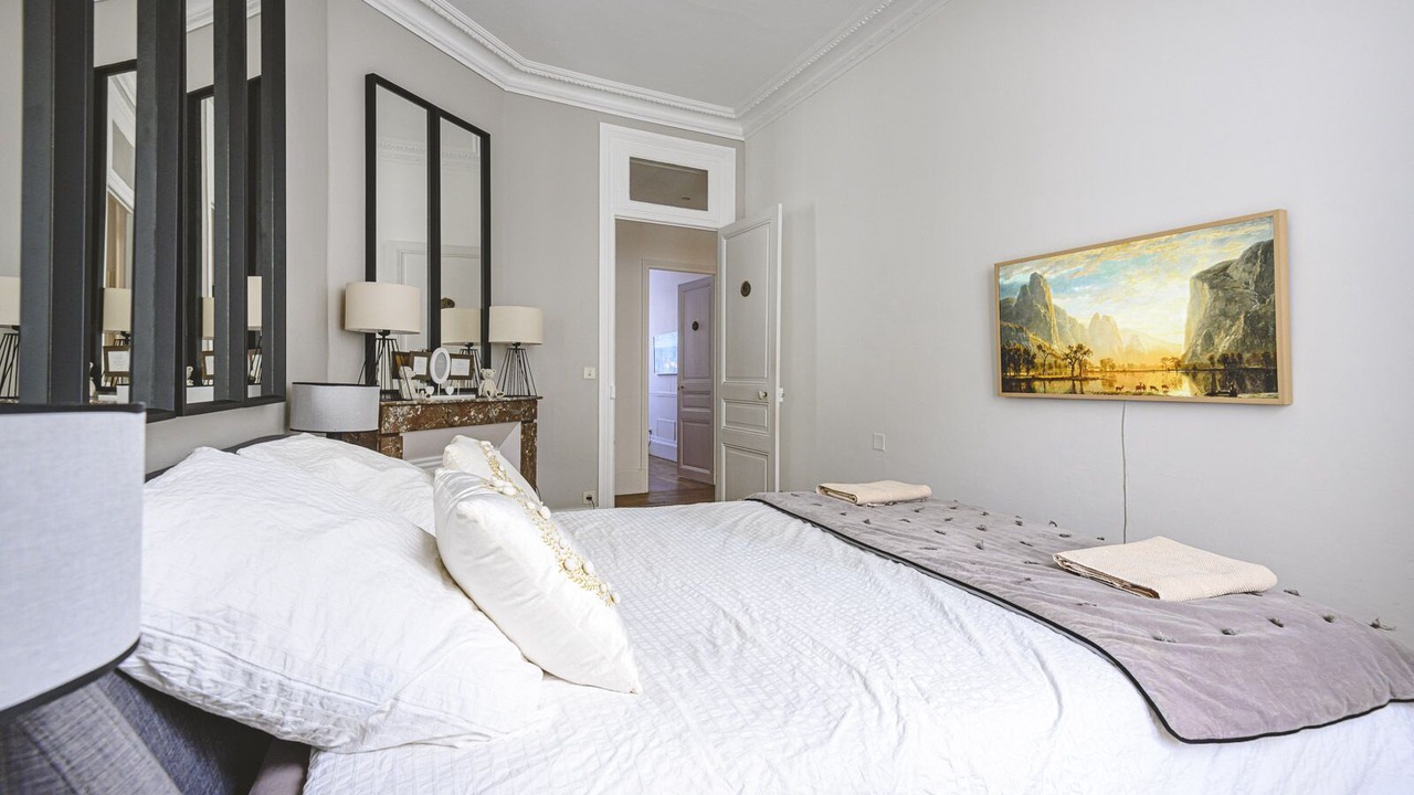 Photo of Bedroom in Reims City Centre