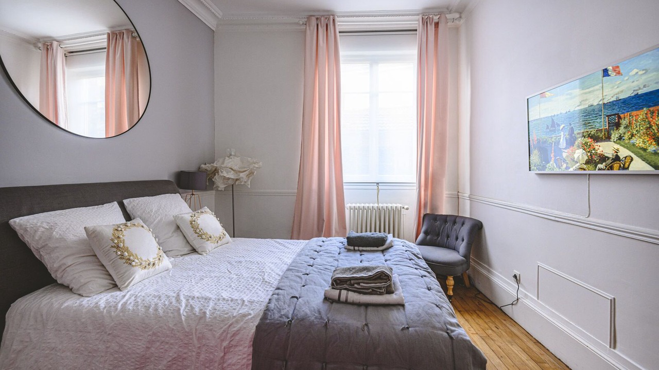Photo of Bedroom in Reims City Centre
