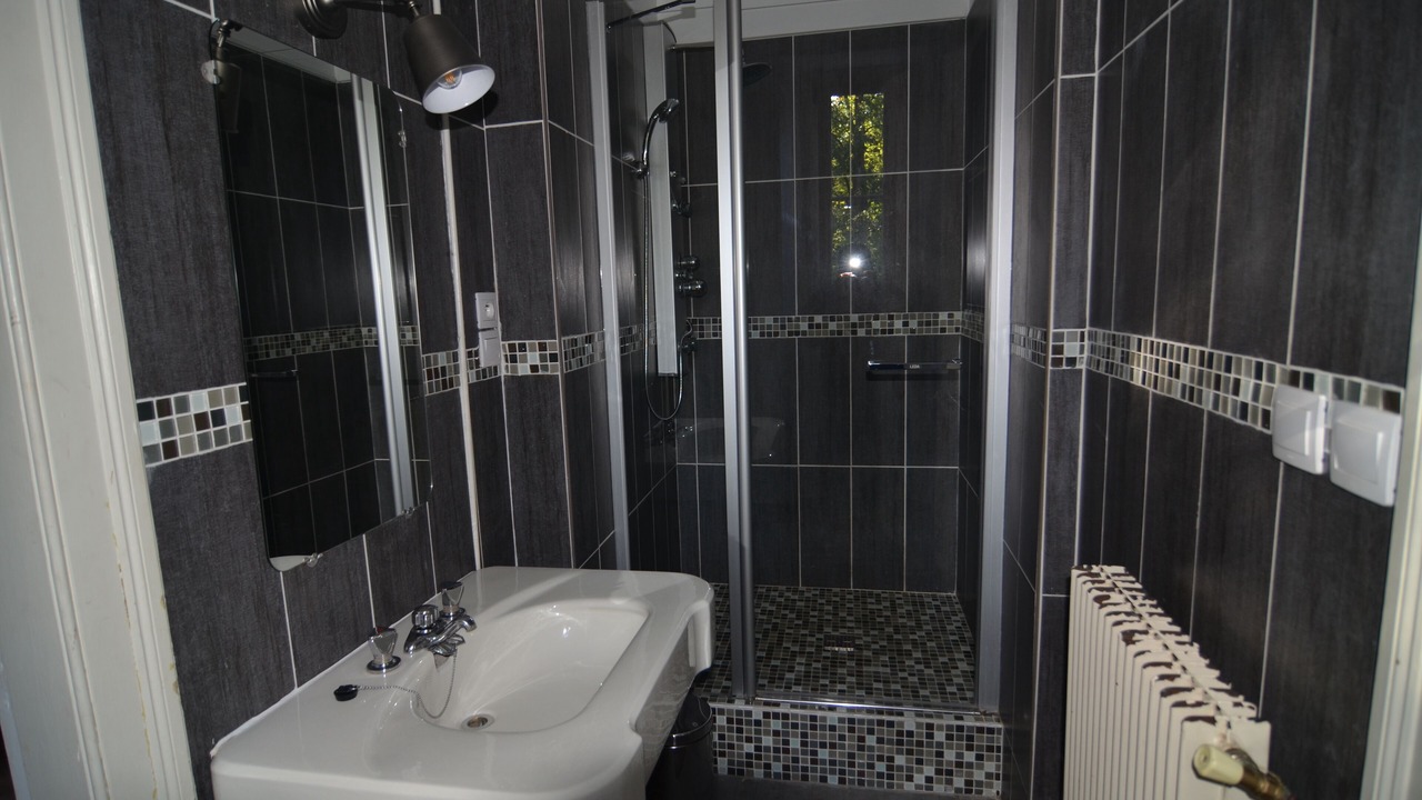 Photo of Bathroom in Saint-Ouen-de-Thouberville