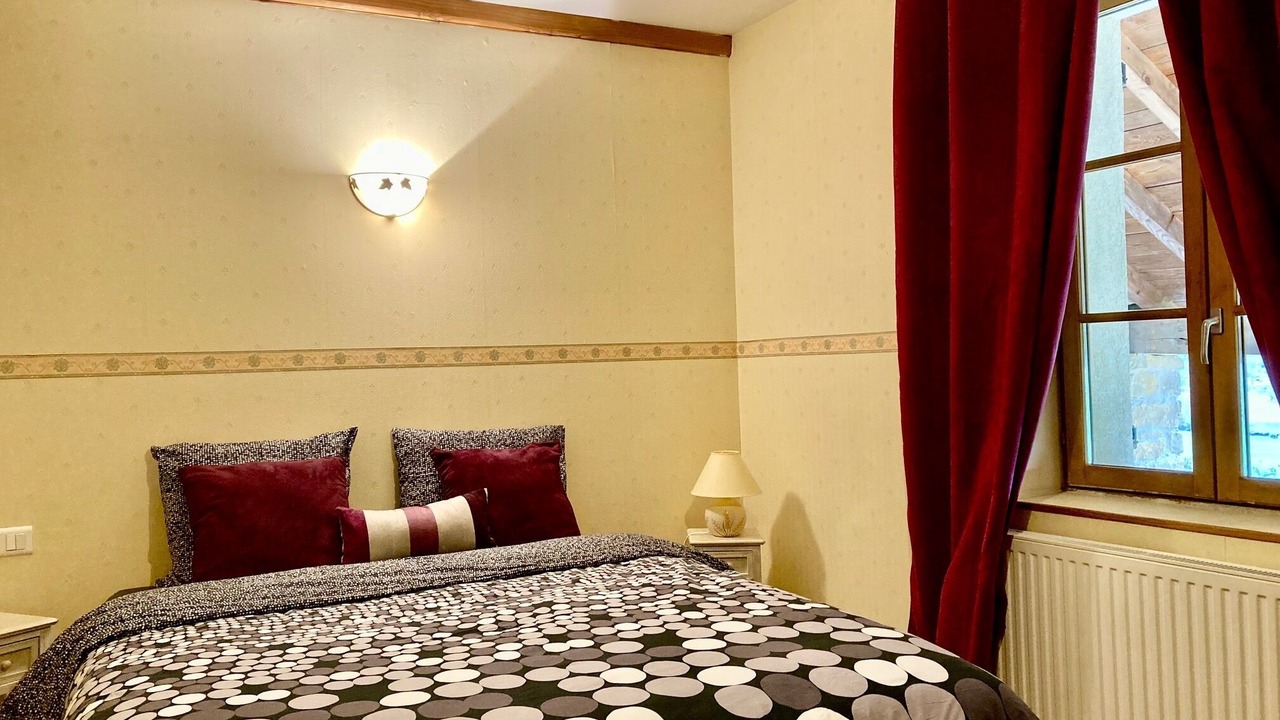 Photo of Bedroom in Le Puley