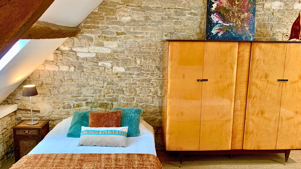 Photo of Bedroom in Pronleroy