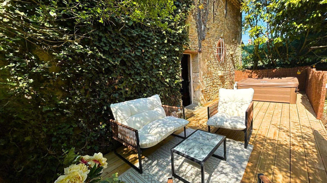 Photo of Patio Balcony in Pronleroy