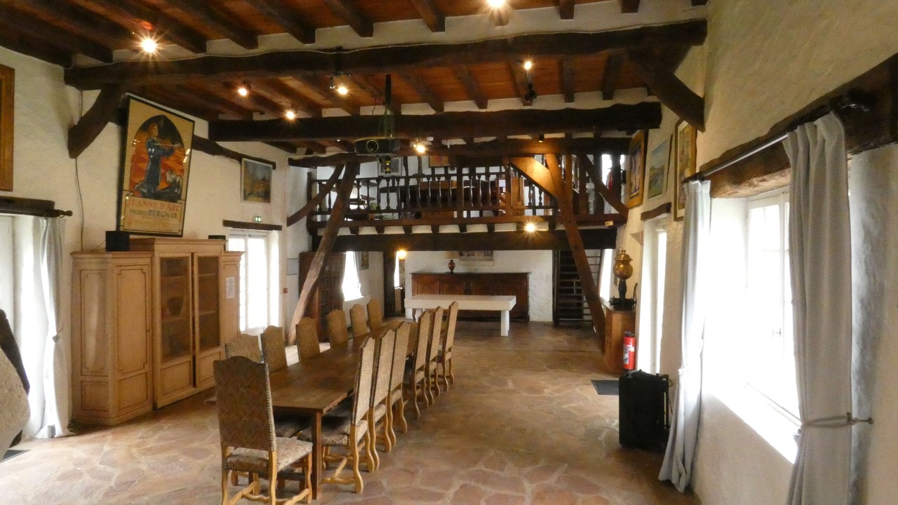 Photo of Others in Champenard
