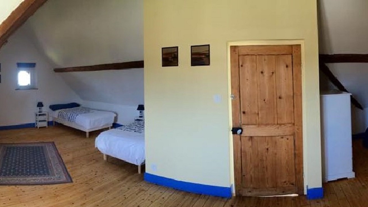 Photo of Bedroom in Auneuil