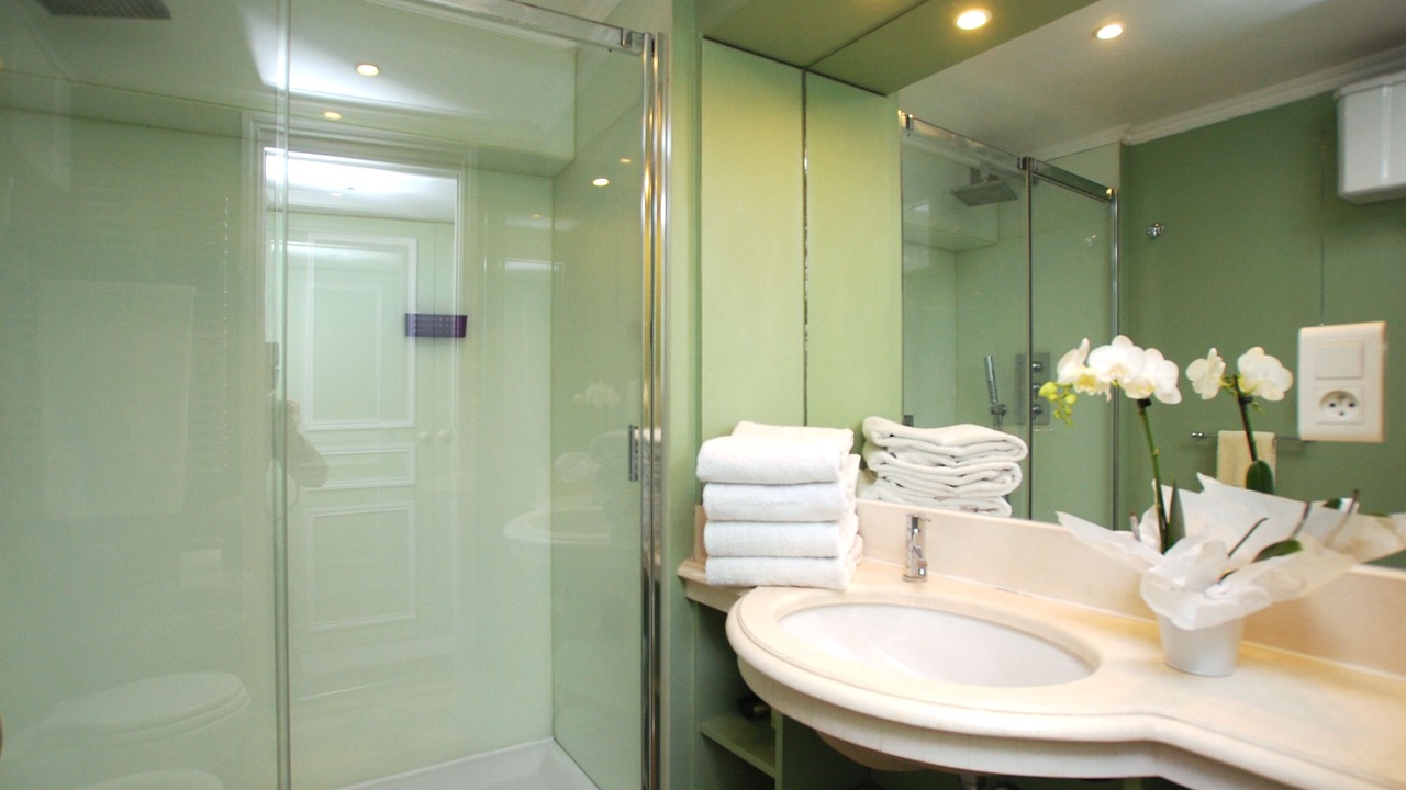 Photo of Bathroom in Sorbonne