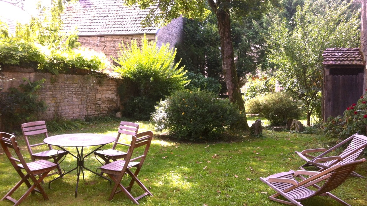 Photo of Outdoor in Cry