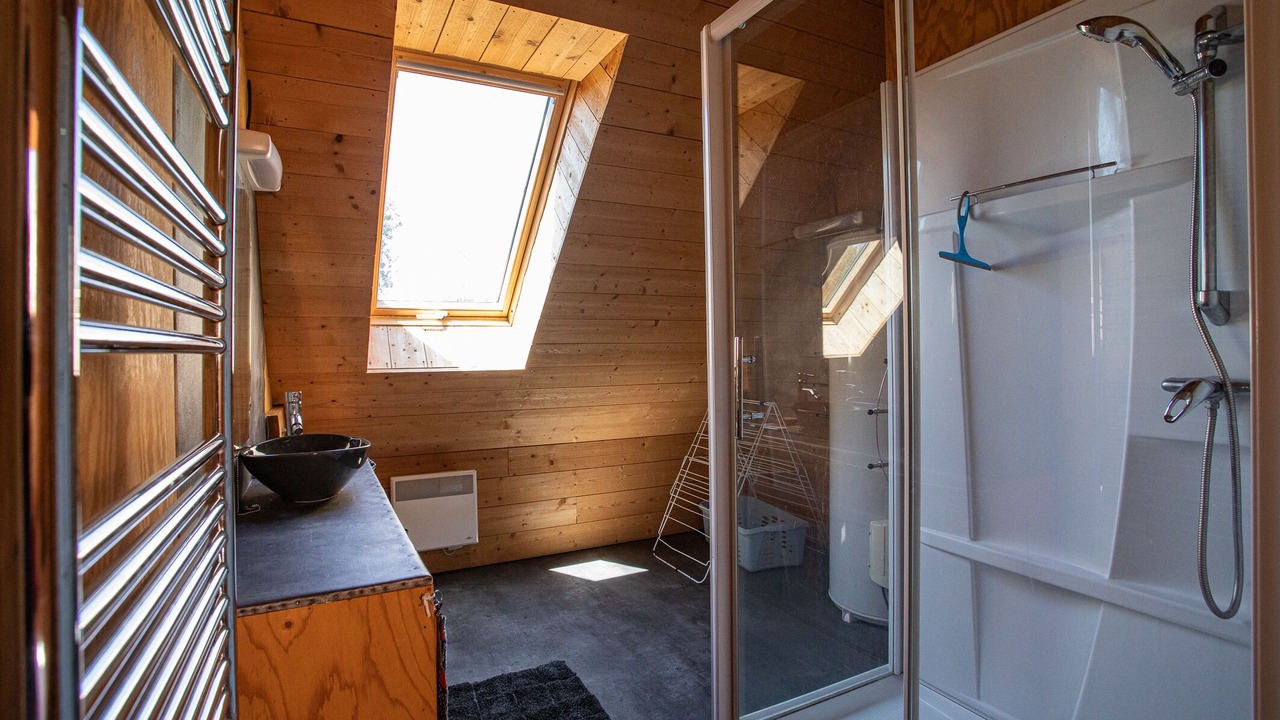 Photo of Bathroom in Cramenil