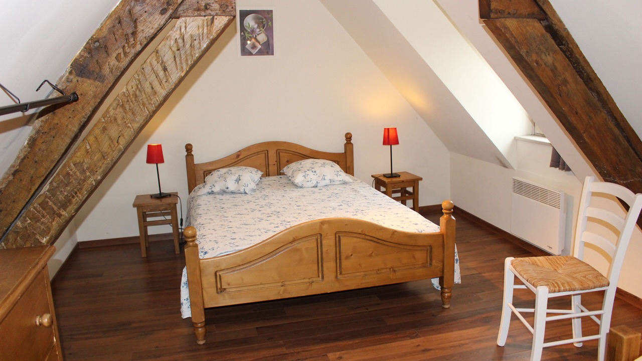 Photo of Bedroom in Tingry