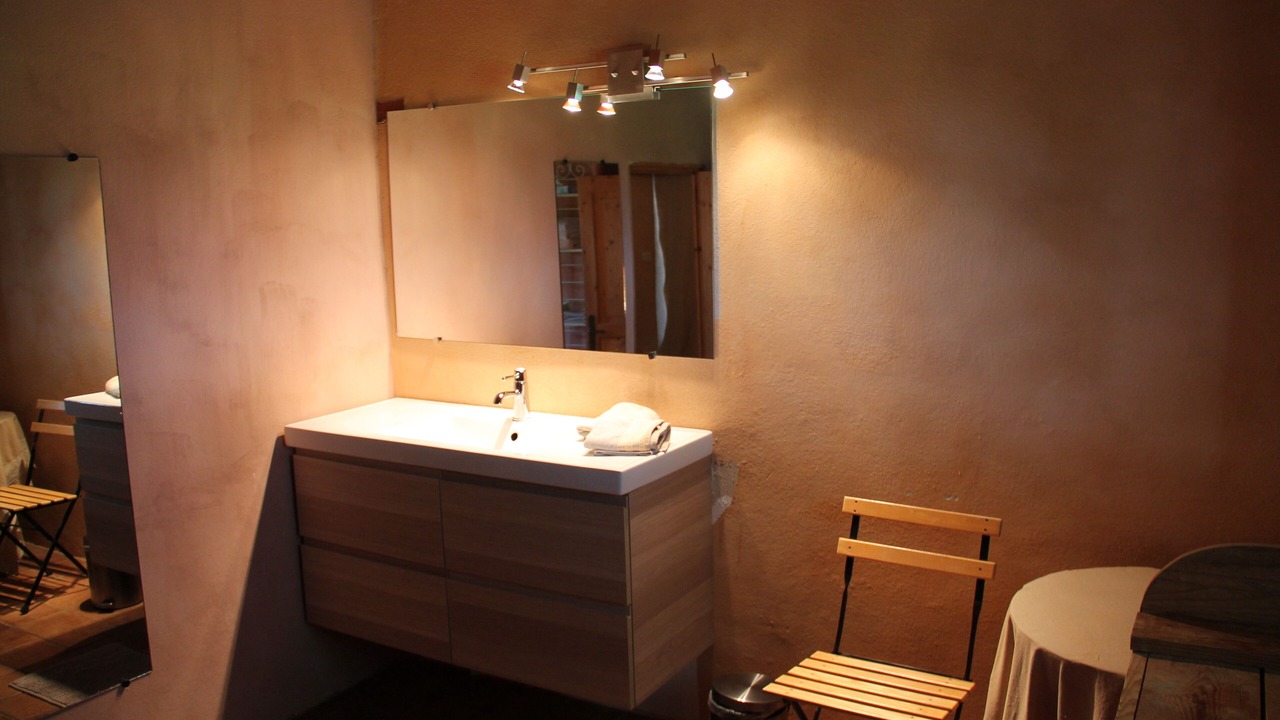 Photo of Bathroom in Saint-Andre-d'Olerargues